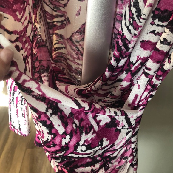 Faux wrap light top - Picture 5 of 6